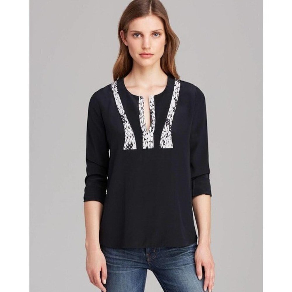 Diane Von Furstenburg Windona Black Panther Lace 100%‎ Silk Blouse V-Neck Size 6